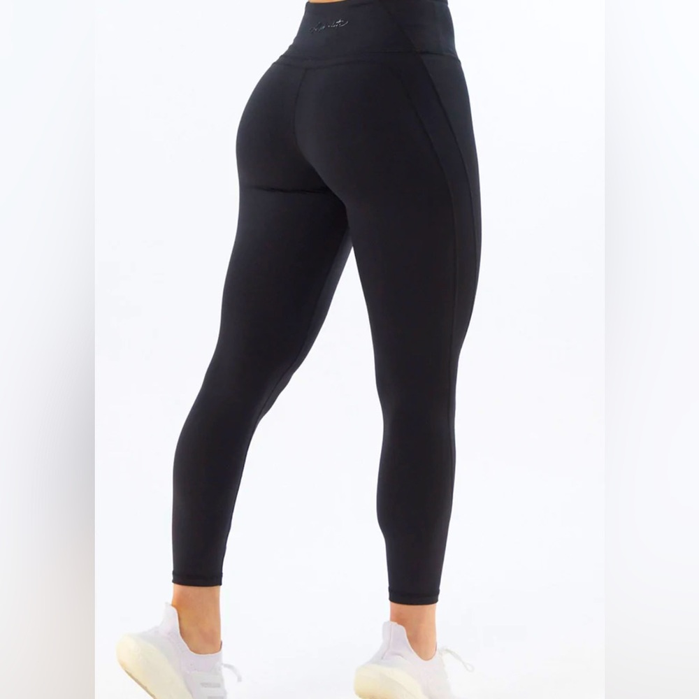 Alphalete Pulse Surge Leggings